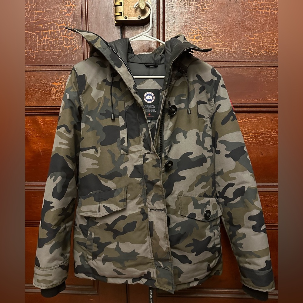 Canada Goose Jacket - Picture 4 of 11